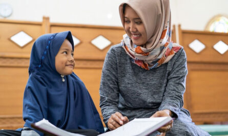 Mengajarkan Doa Harian Kepada Anak